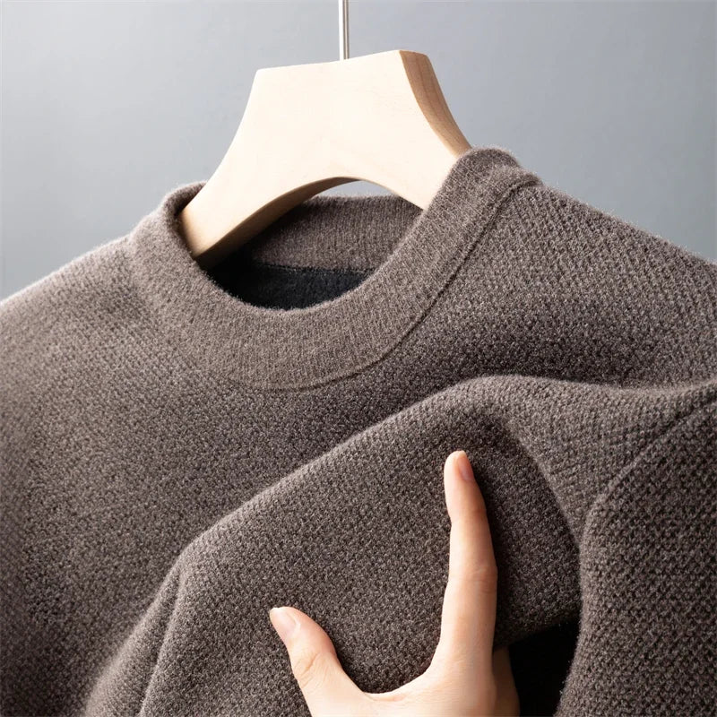 Men’s Classic Pullover Sweater – Autumn/Winter